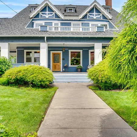 Wine Country Home With Yard Walk To Downtown!